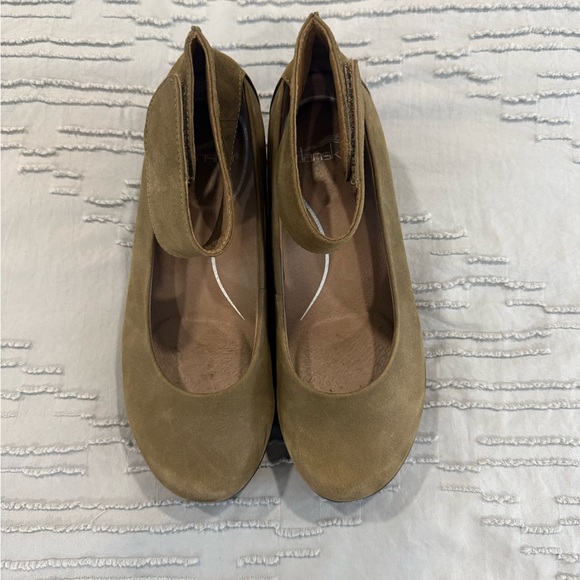 Dansko Women’s Lulu MaryJane Flats Size 36 EUC - worn once - Picture 4 of 12